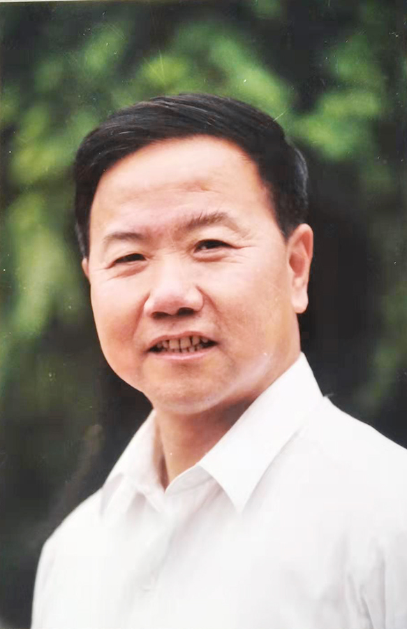 1652088471196683.jpg 个人照片.jpg