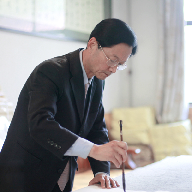1652237280177951.jpg 个人照片.jpg