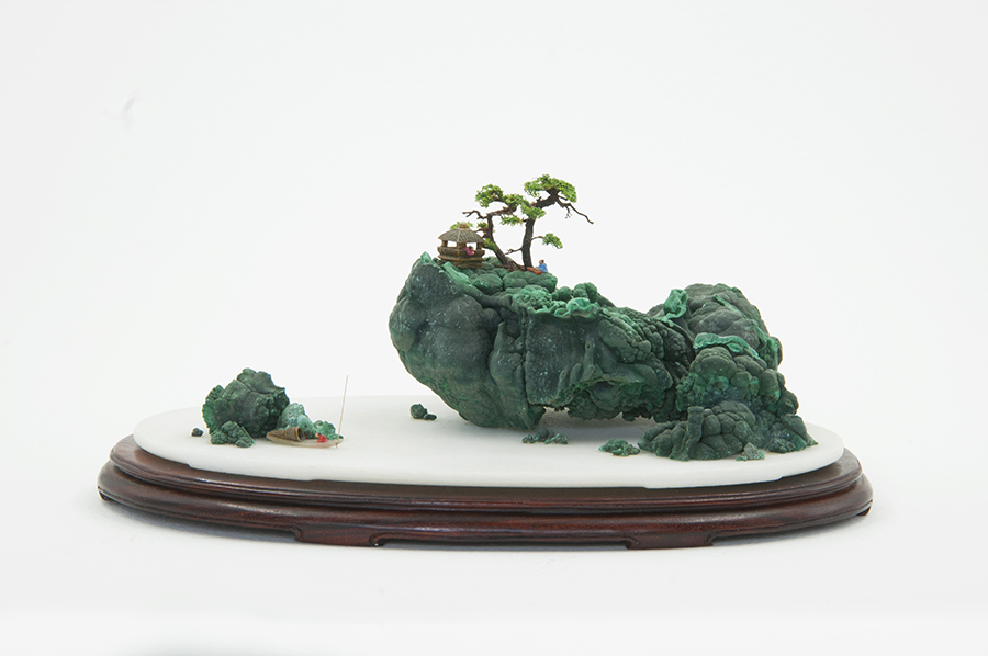 4《松下抚琴》孔雀石 15x8cm.jpg